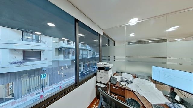 9 chambre Bureau à vendre à Marbella - 850 000 € (Ref: 10097813)