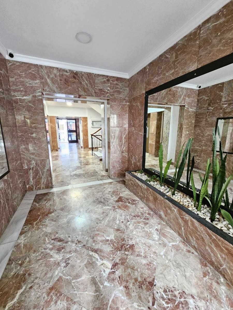 2 soveværelse Lejlighed til salg i Marbella - € 390.000 (Ref: 10097815)
