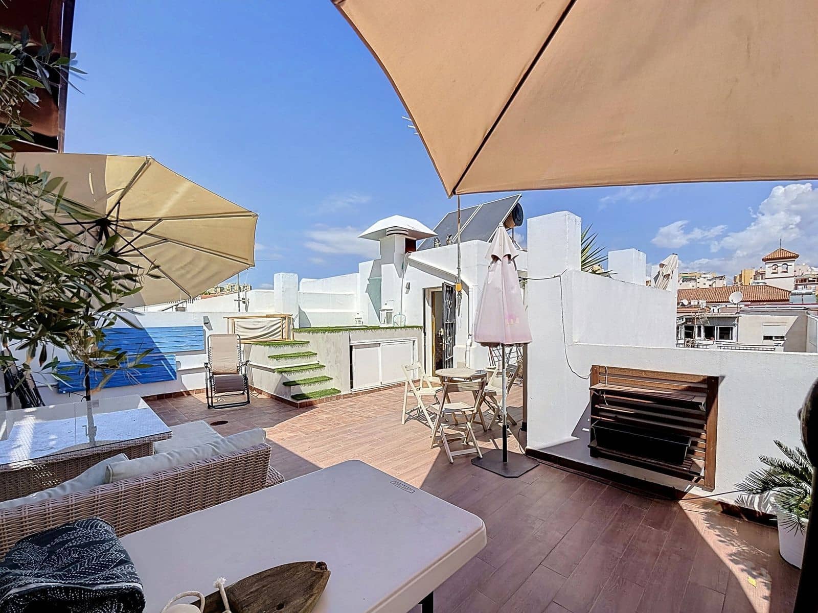 5 slaapkamer Huis te koop in Malaga stad - € 540.000 (Ref: 10097816)