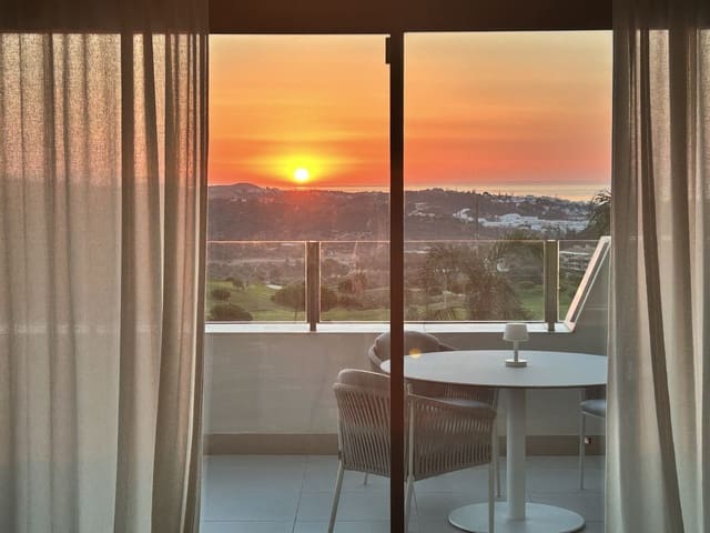 2 chambre Appartement à vendre à La Cala de Mijas, Mijas - 585 000 € (Ref: 10097817)
