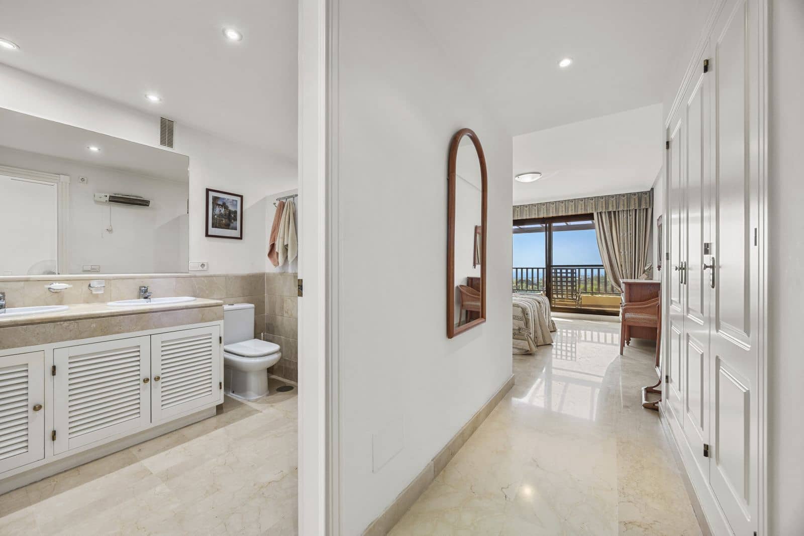 3 bedroom Penthouse for sale in Benahavis - € 685,000 (Ref: 10097825)