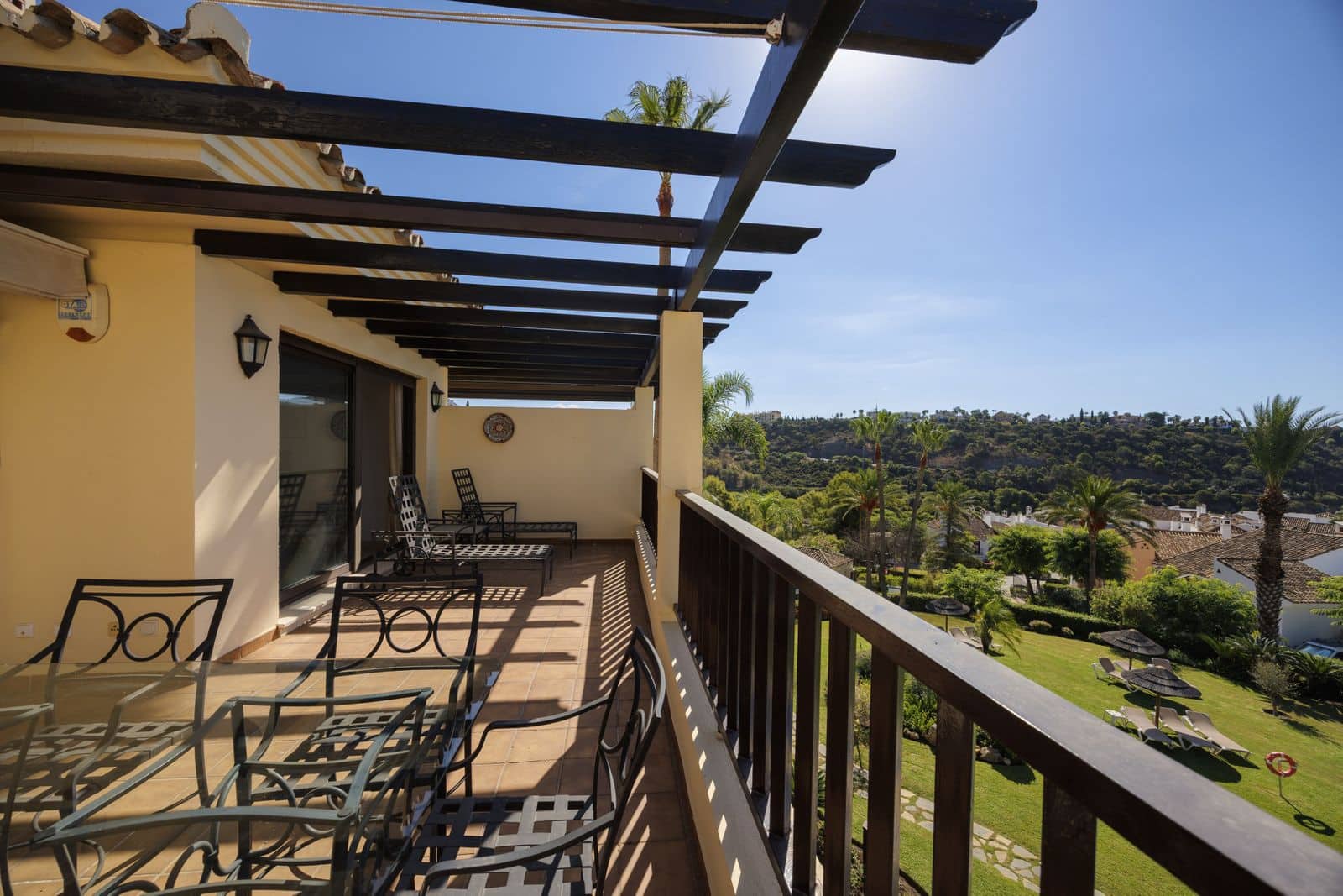 3 bedroom Penthouse for sale in Benahavis - € 685,000 (Ref: 10097825)