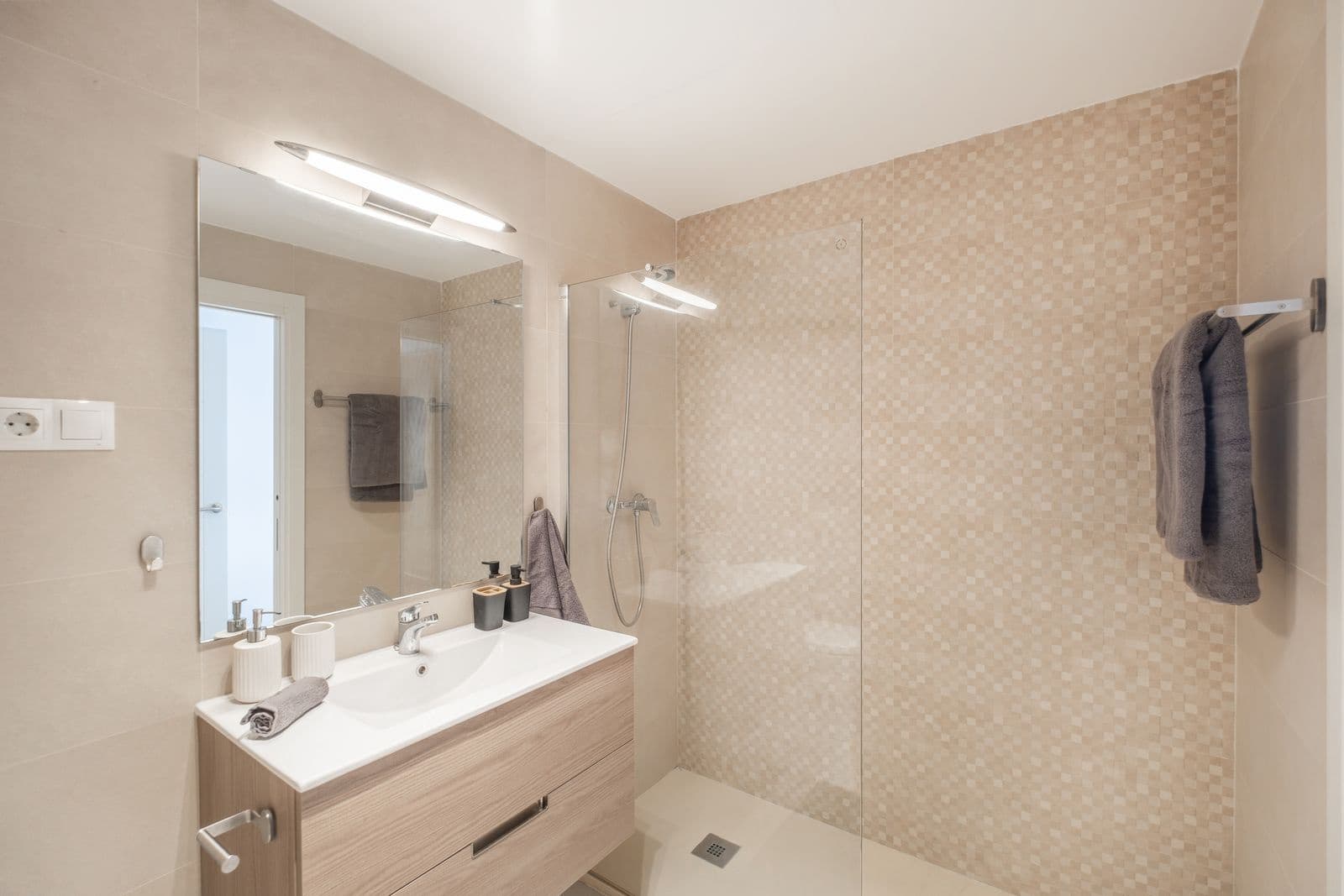 3 slaapkamer Appartement te koop in Nueva Andalucia - € 510.000 (Ref: 10097826)