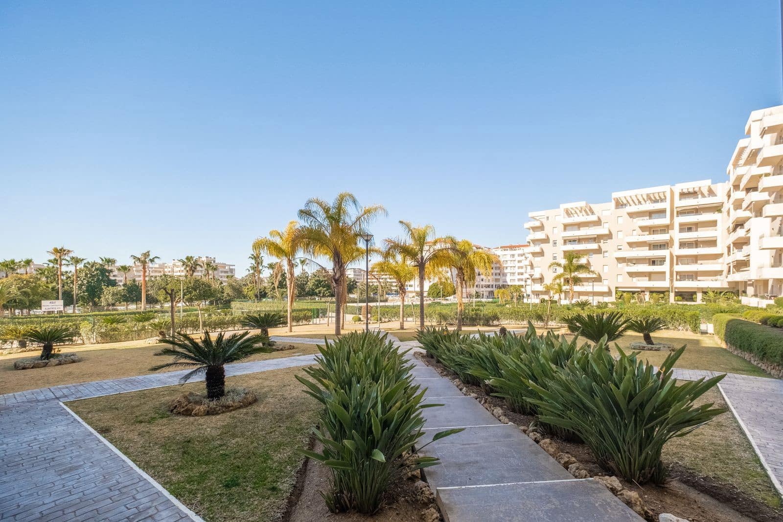 3 slaapkamer Appartement te koop in Nueva Andalucia - € 510.000 (Ref: 10097826)