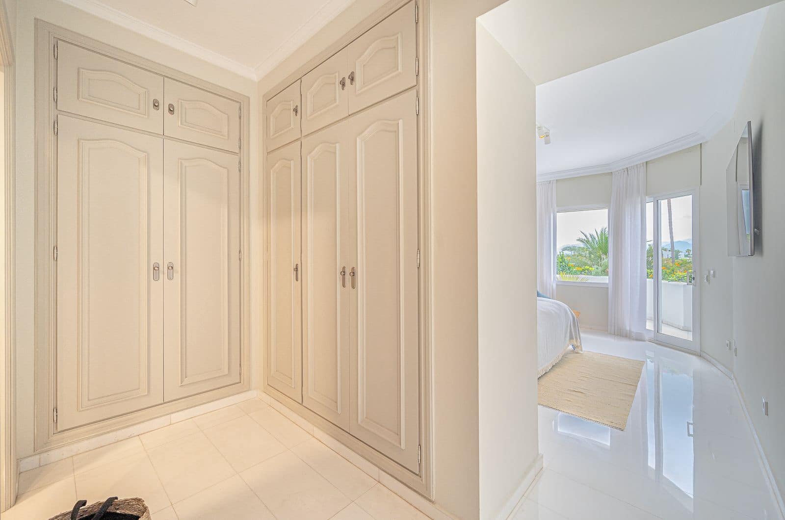 2 chambre Appartement à vendre à Golden Mile avec piscine garage - 900 000 € (Ref: 10097827)