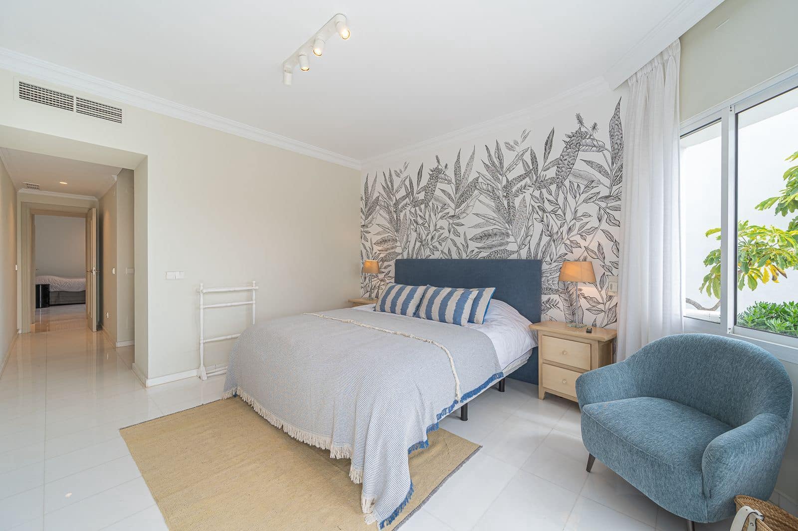 2 chambre Appartement à vendre à Golden Mile avec piscine garage - 900 000 € (Ref: 10097827)