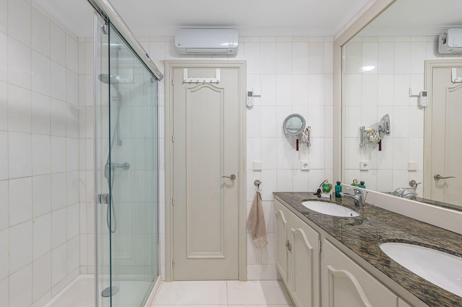 2 chambre Appartement à vendre à Golden Mile avec piscine garage - 900 000 € (Ref: 10097827)