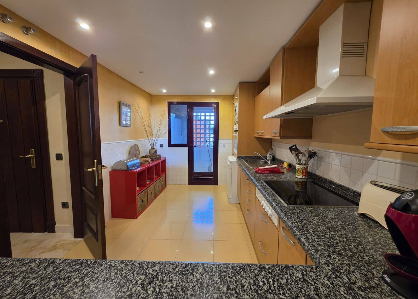 2 slaapkamer Appartement te koop in La Mairena - € 445.000 (Ref: 10097829)