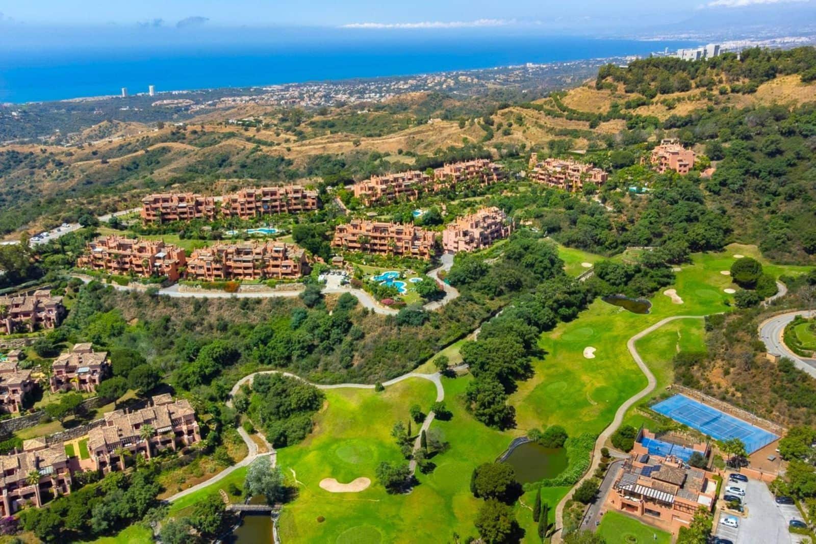 2 slaapkamer Appartement te koop in La Mairena - € 445.000 (Ref: 10097829)