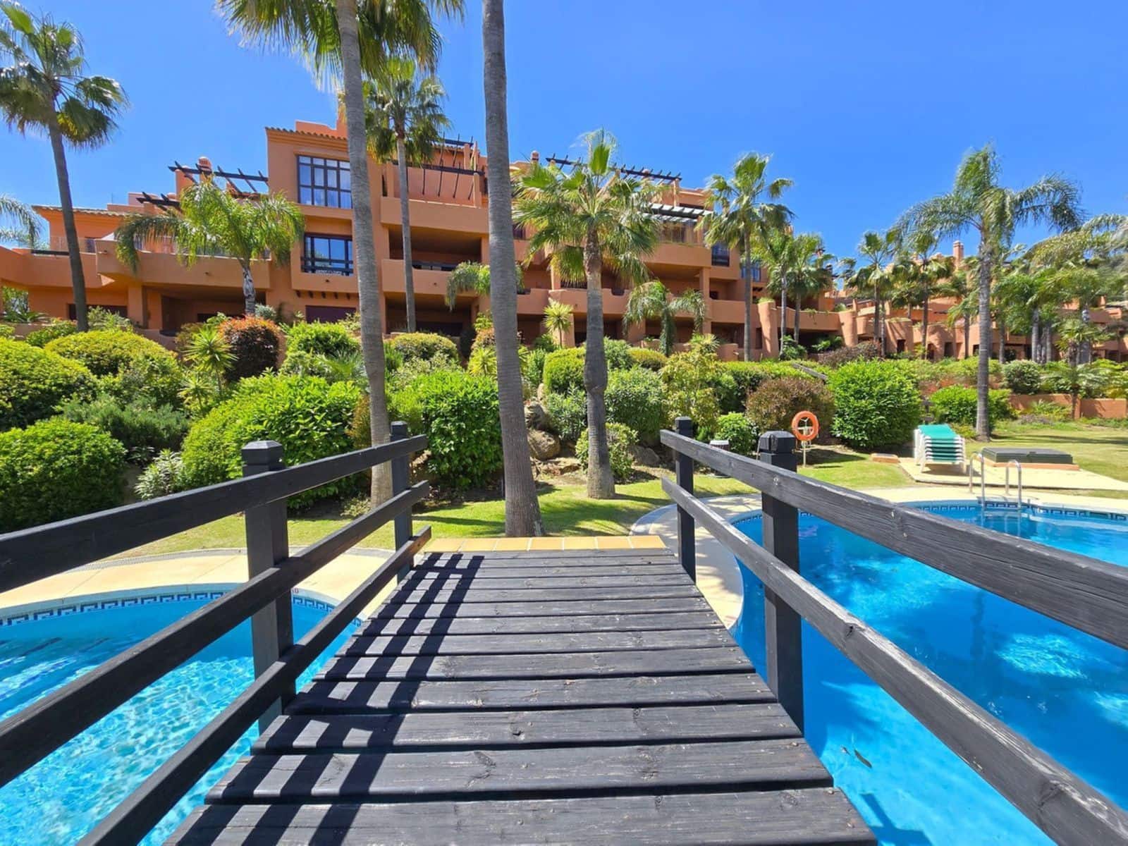 2 slaapkamer Appartement te koop in La Mairena - € 445.000 (Ref: 10097829)