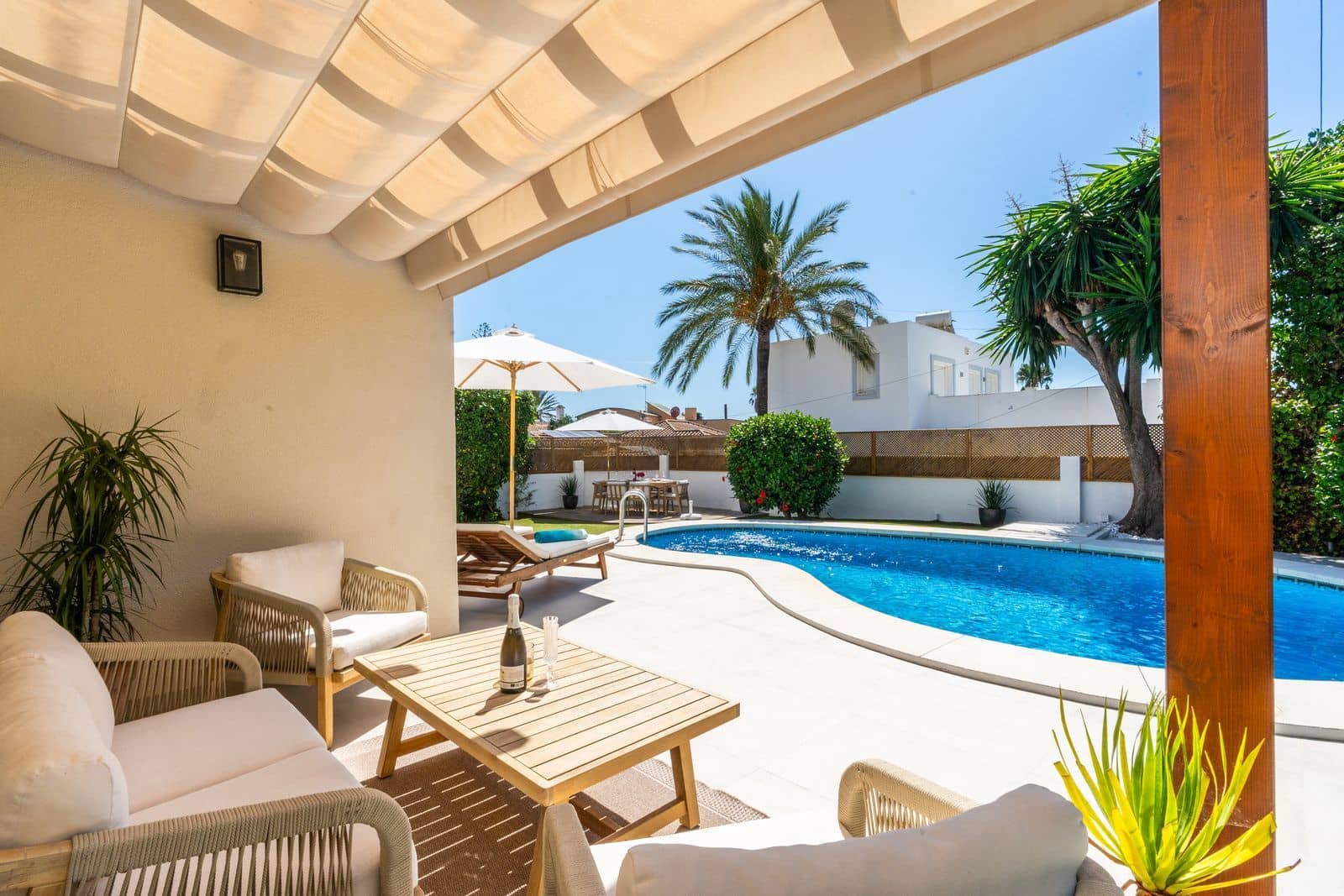 3 soverom Villa til salgs i Marbesa - € 1 650 000 (Ref: 10097831)