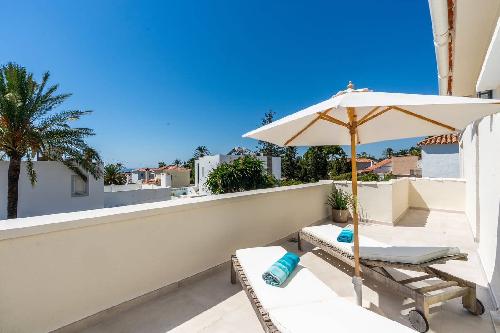 3 soverom Villa til salgs i Marbesa - € 1 650 000 (Ref: 10097831)