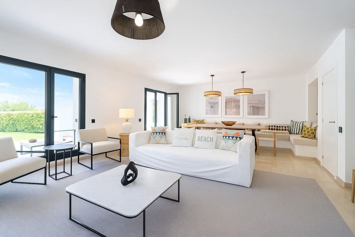 Pareado de 4 habitaciones en Sotogrande en venta - 1.499.999 € (Ref: 10097832)