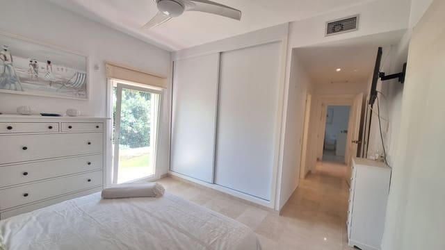 2 soveværelse Lejlighed til salg i Estepona Golf, Estepona - € 340.000 (Ref: 10097833)