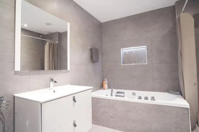 3 sovrum Hus till salu i San Pedro de Alcantara, Marbella - 475 000 € (Ref: 10097835)