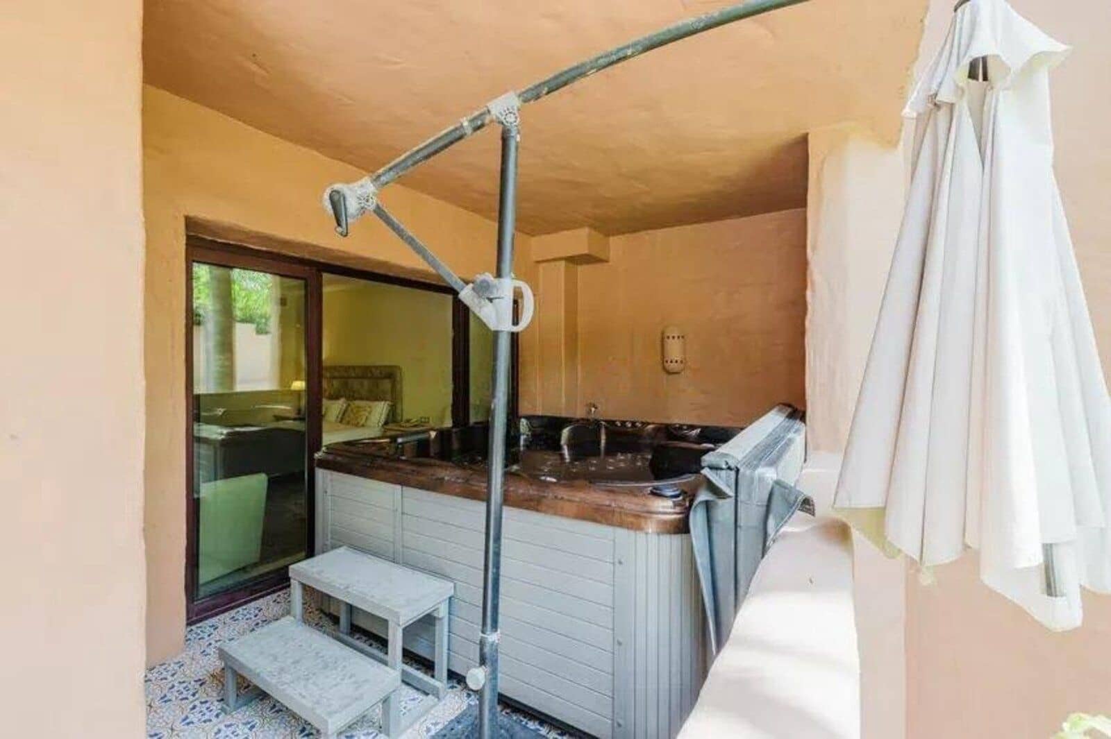 2 makuuhuone Huoneisto myytävänä paikassa New Golden Mile - 1 100 000 € (Ref: 10097837)