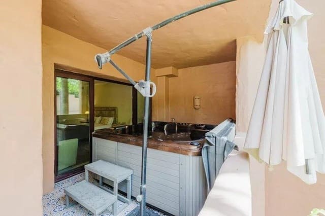 2 soveværelse Lejlighed til salg i New Golden Mile, Estepona med swimmingpool - € 1.100.000 (Ref: 10097837)