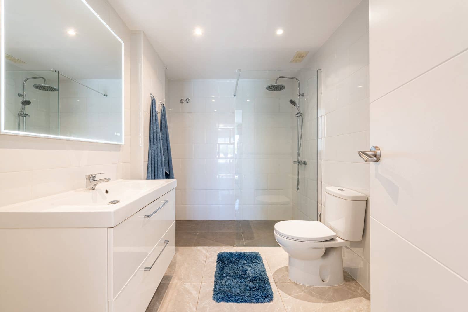 3 soveværelse Lejlighed til salg i Nueva Andalucia - € 649.000 (Ref: 10097838)