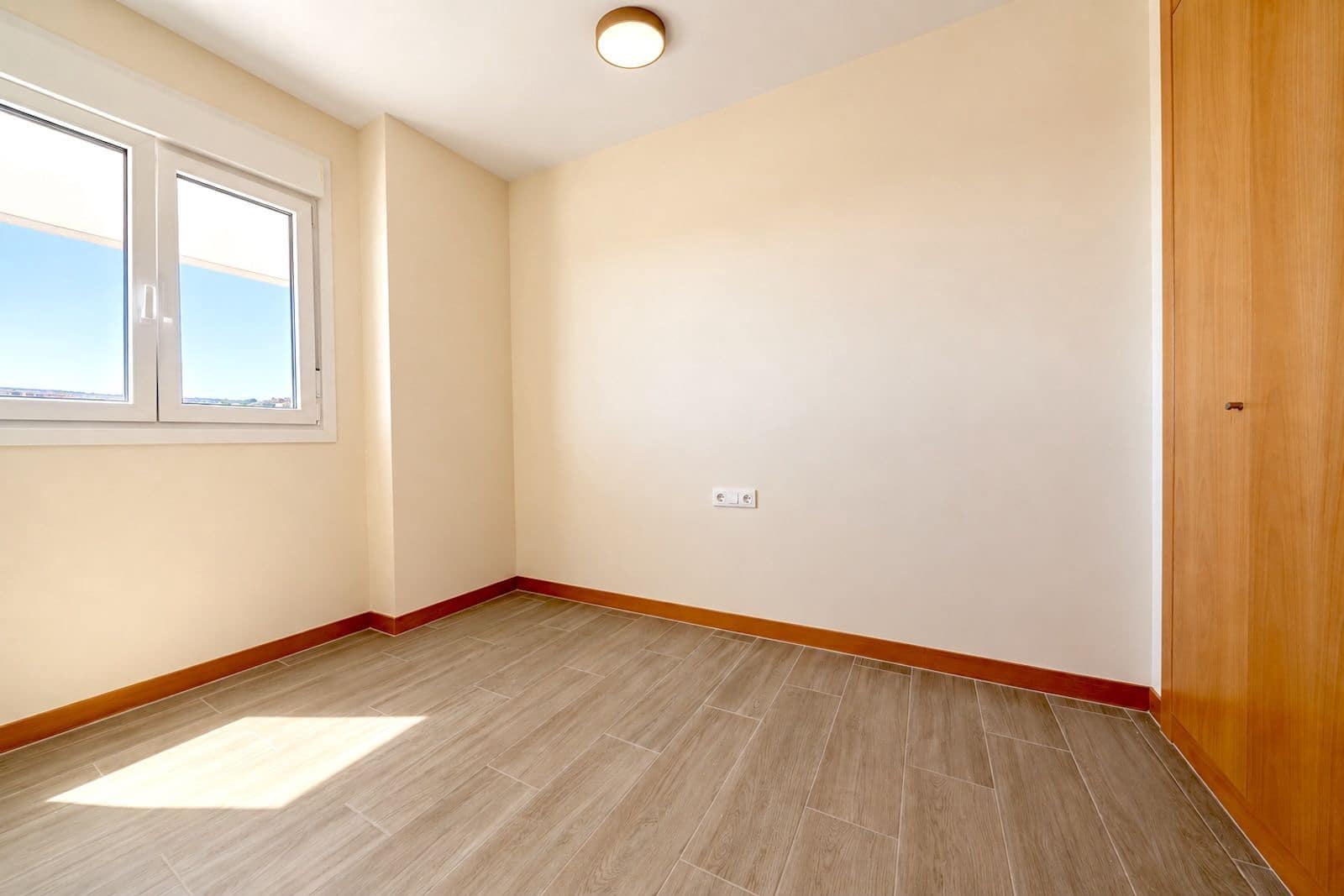 2 bedroom Apartment for sale in Estepona with pool garage - € 535,000 (Ref: 10097839)