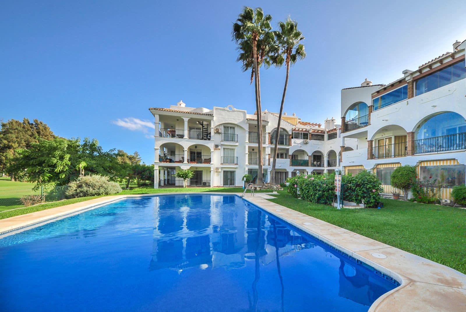 2 makuuhuone Kattohuoneisto myytävänä paikassa Mijas Golf - 375 000 € (Ref: 10097841)