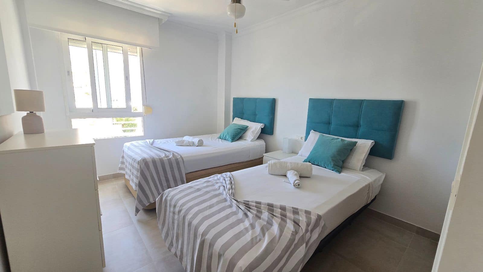 Apartamento de 2 habitaciones en Benalmádena en venta - 699.000 € (Ref: 10097845)