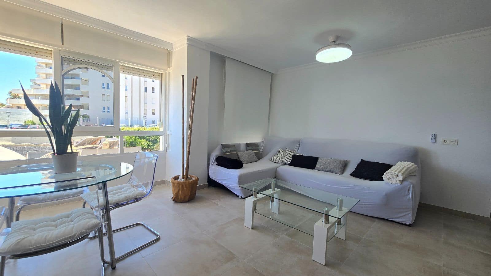 Apartamento de 2 habitaciones en Benalmádena en venta - 699.000 € (Ref: 10097845)