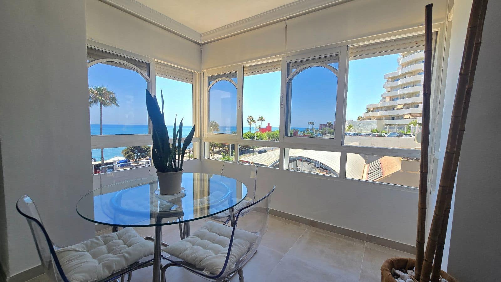 Apartamento de 2 habitaciones en Benalmádena en venta - 699.000 € (Ref: 10097845)