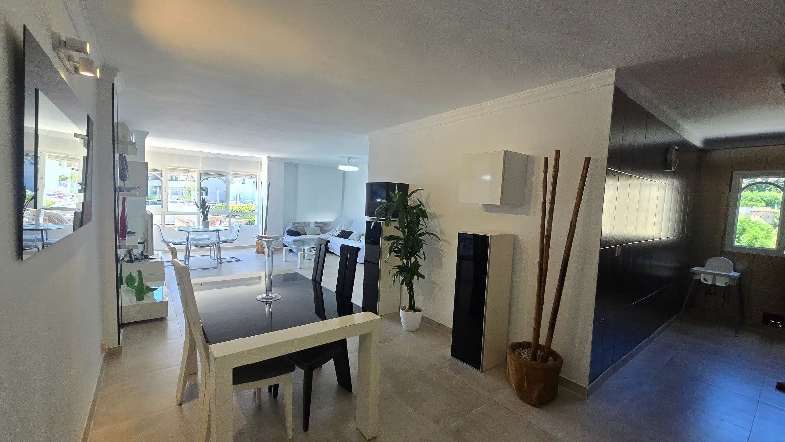Apartamento de 2 habitaciones en Benalmádena en venta - 699.000 € (Ref: 10097845)