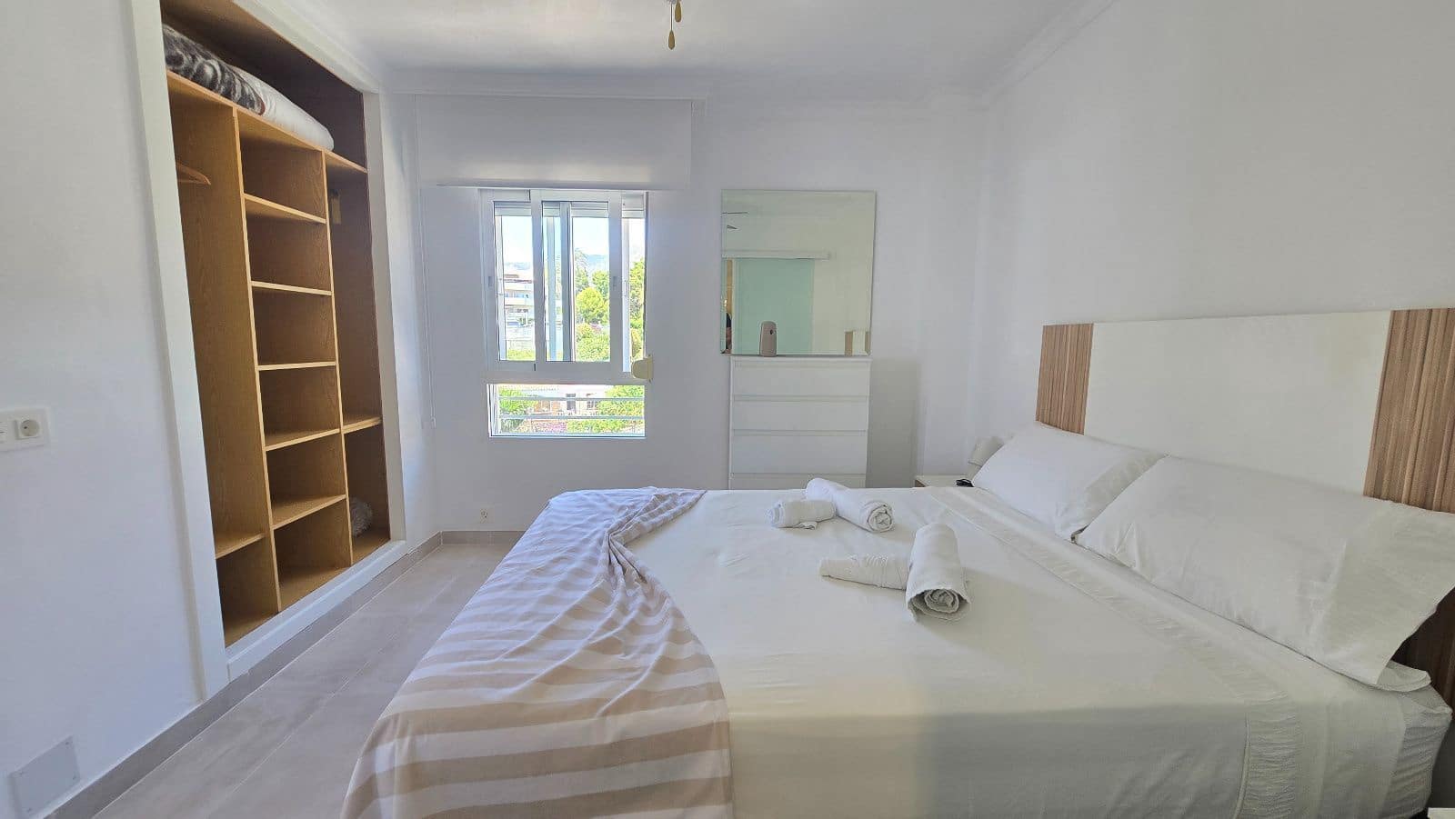 Apartamento de 2 habitaciones en Benalmádena en venta - 699.000 € (Ref: 10097845)
