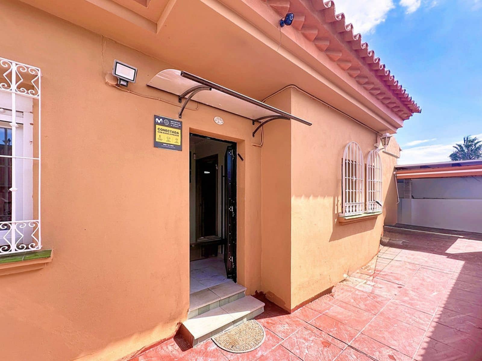 Chalet de 3 habitaciones en Estepona en venta - 599.000 € (Ref: 10097846)