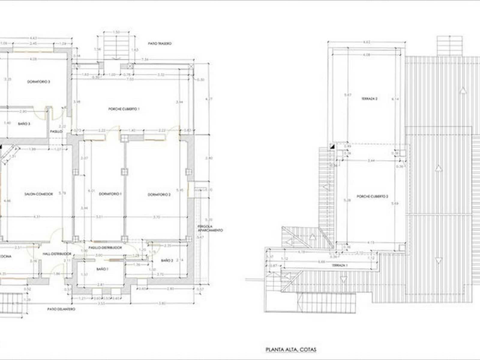 Chalet de 3 habitaciones en Estepona en venta - 599.000 € (Ref: 10097846)