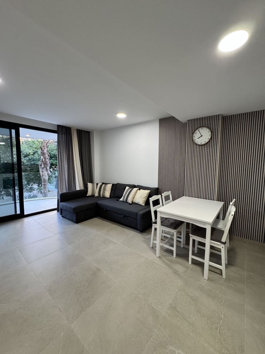 2 bedroom Apartment for sale in Estepona - € 695,000 (Ref: 10097849)