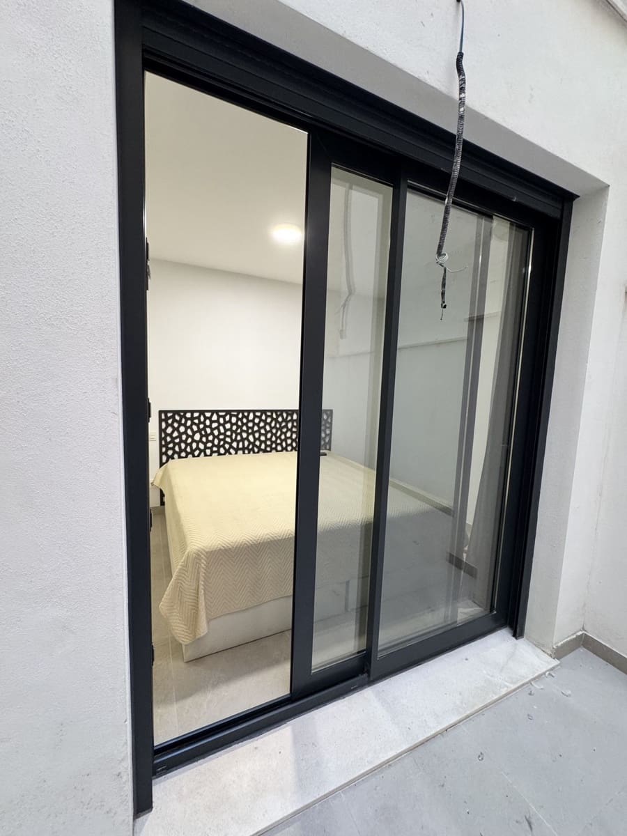 2 bedroom Apartment for sale in Estepona - € 695,000 (Ref: 10097849)