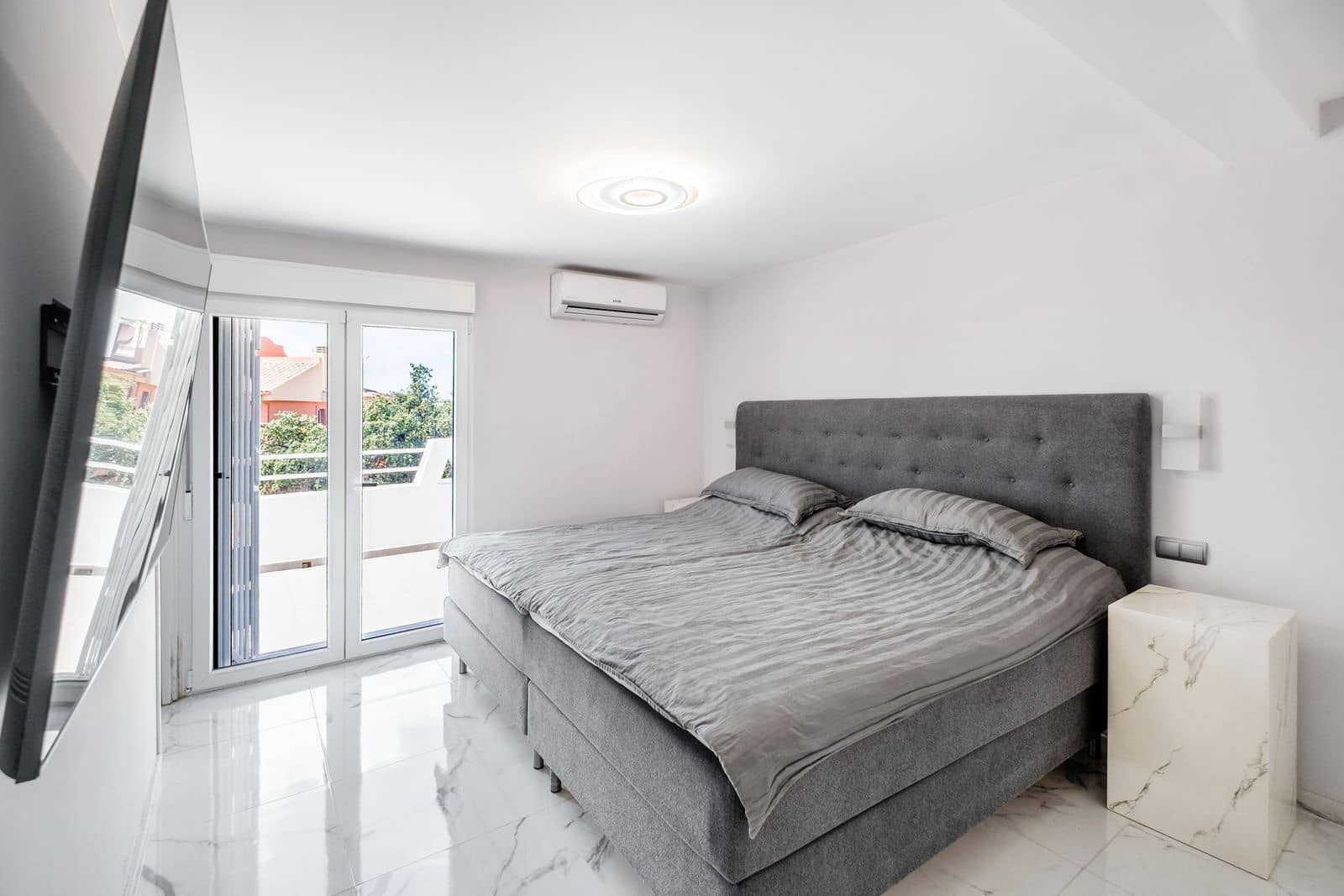 4 bedroom Townhouse for sale in Cabopino - € 645,000 (Ref: 10097850)