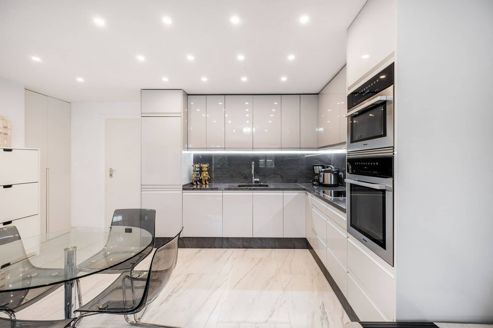 4 bedroom Townhouse for sale in Cabopino - € 645,000 (Ref: 10097850)