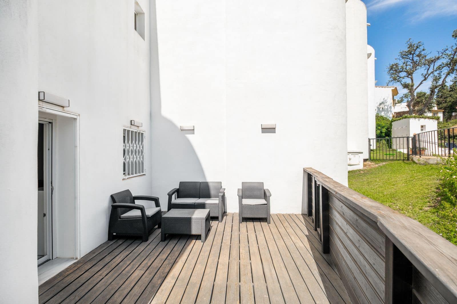 4 bedroom Townhouse for sale in Cabopino - € 645,000 (Ref: 10097850)