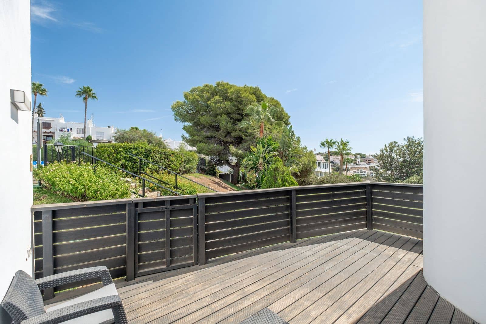 4 bedroom Townhouse for sale in Cabopino - € 645,000 (Ref: 10097850)