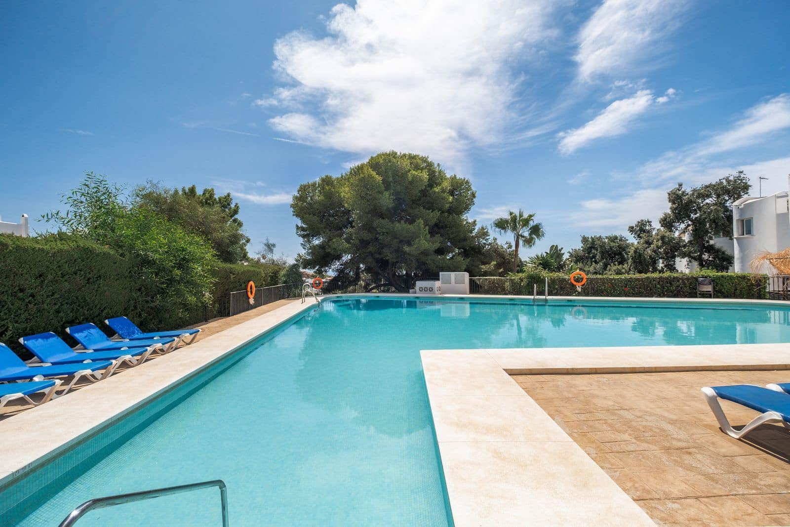 4 bedroom Townhouse for sale in Cabopino - € 645,000 (Ref: 10097850)