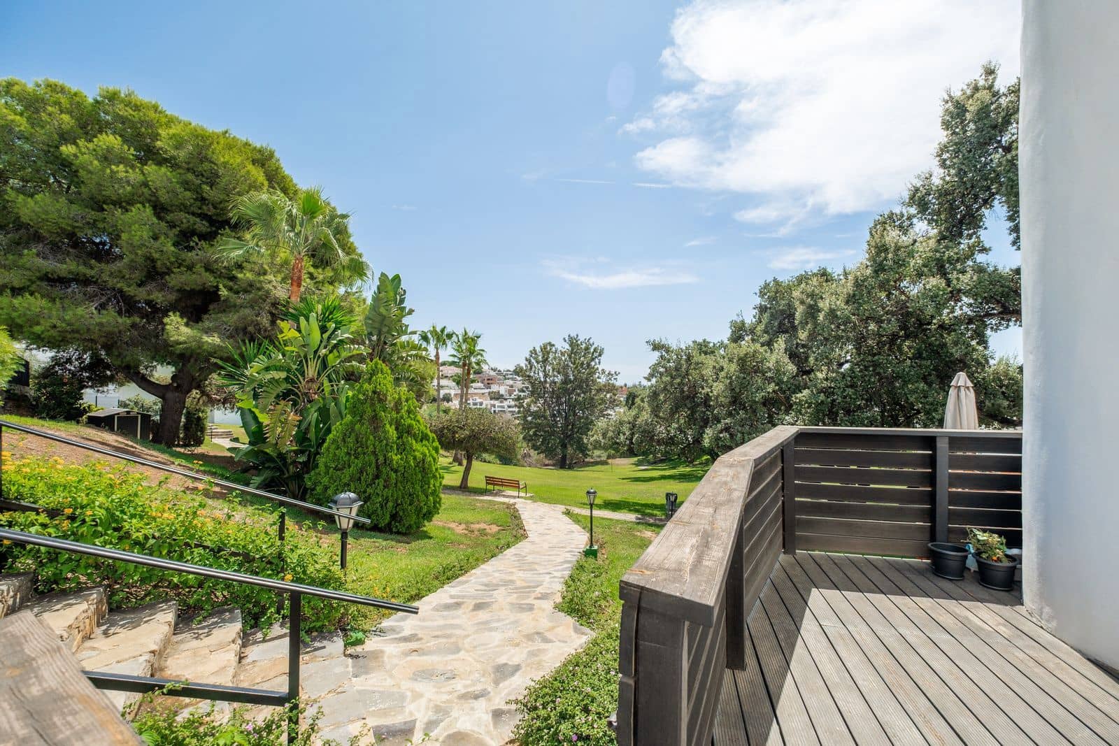 4 bedroom Townhouse for sale in Cabopino - € 645,000 (Ref: 10097850)