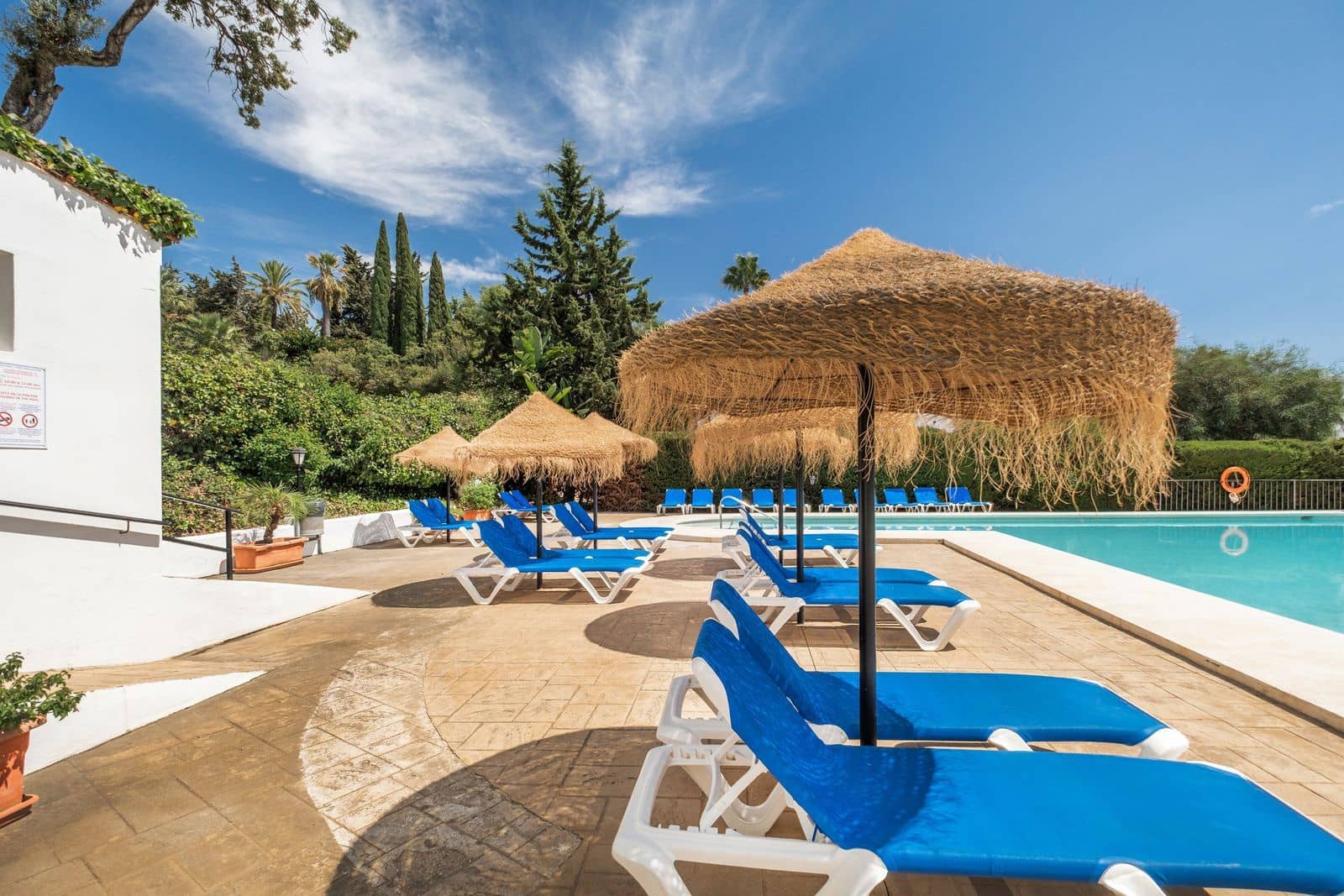 4 bedroom Townhouse for sale in Cabopino - € 645,000 (Ref: 10097850)