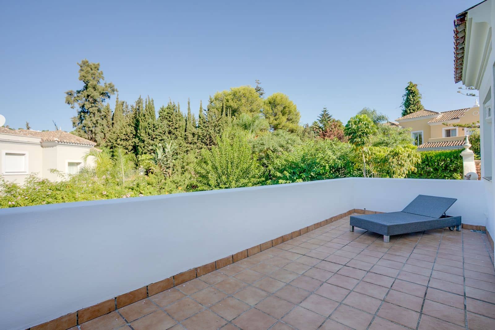 3 soverom Villa til salgs i El Paraiso - € 1 500 000 (Ref: 10097855)