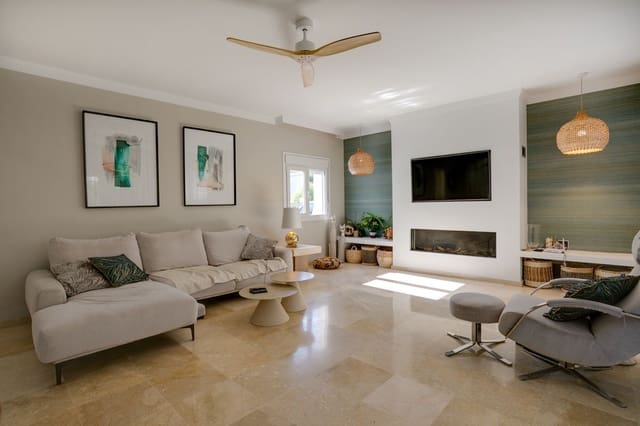 3 slaapkamer Villa te koop in El Paraiso, Estepona - € 1.500.000 (Ref: 10097855)