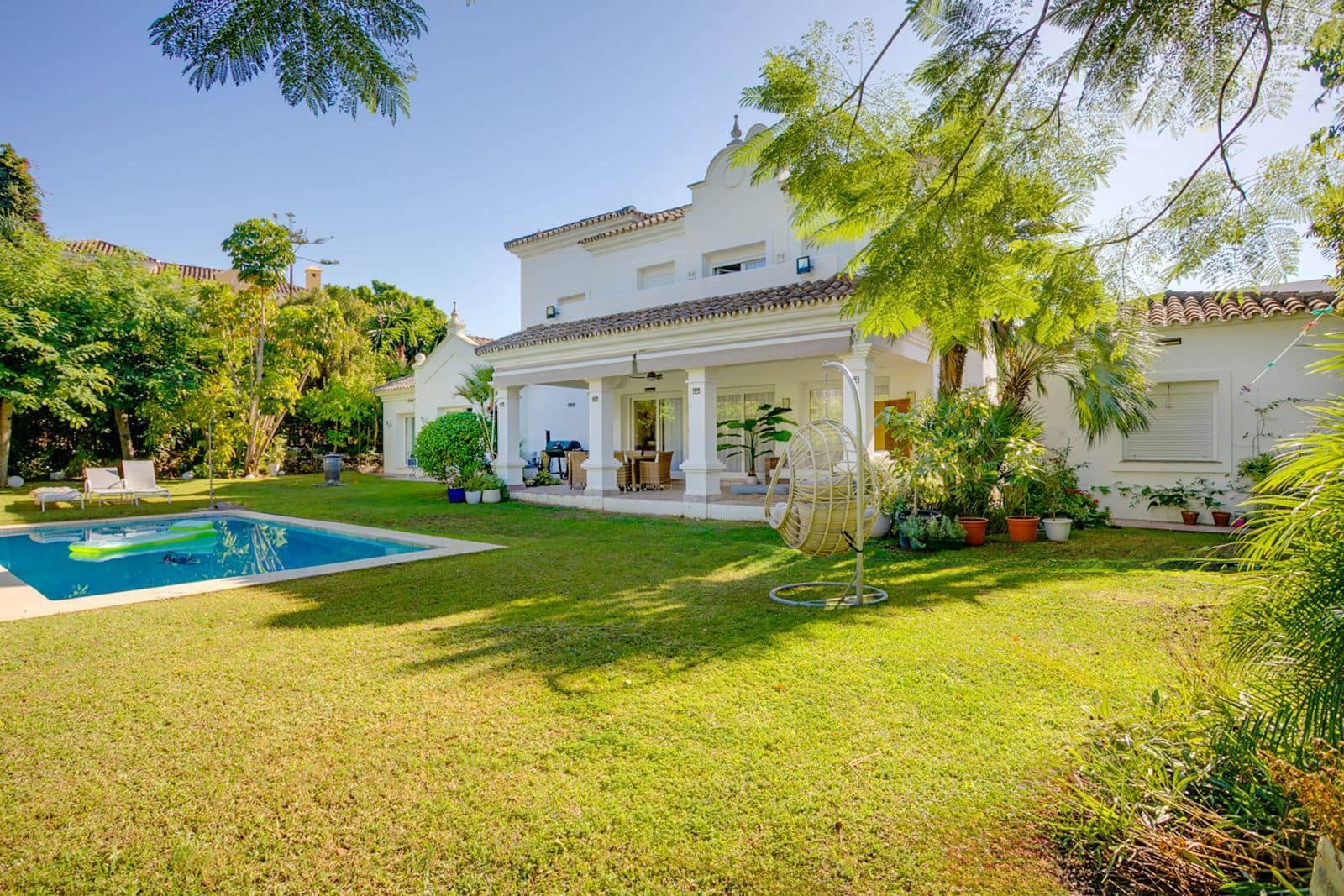 3 soverom Villa til salgs i El Paraiso - € 1 500 000 (Ref: 10097855)