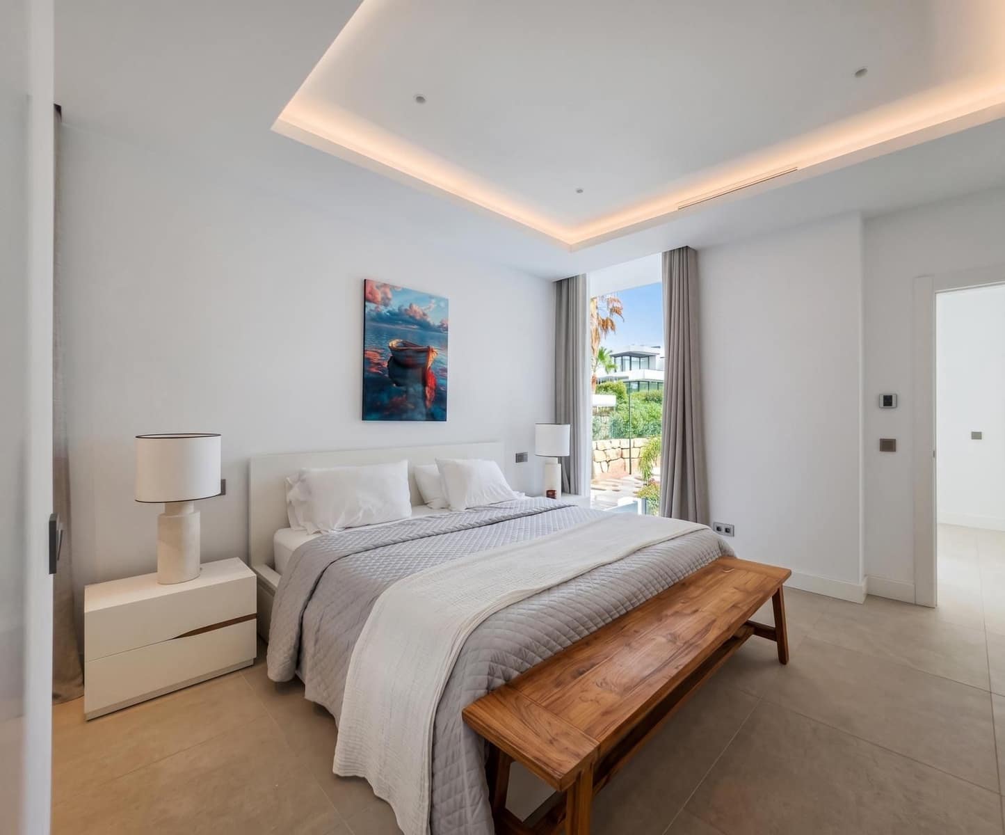 4 soveværelse Villa til salg i El Paraiso - € 1.800.000 (Ref: 10097856)