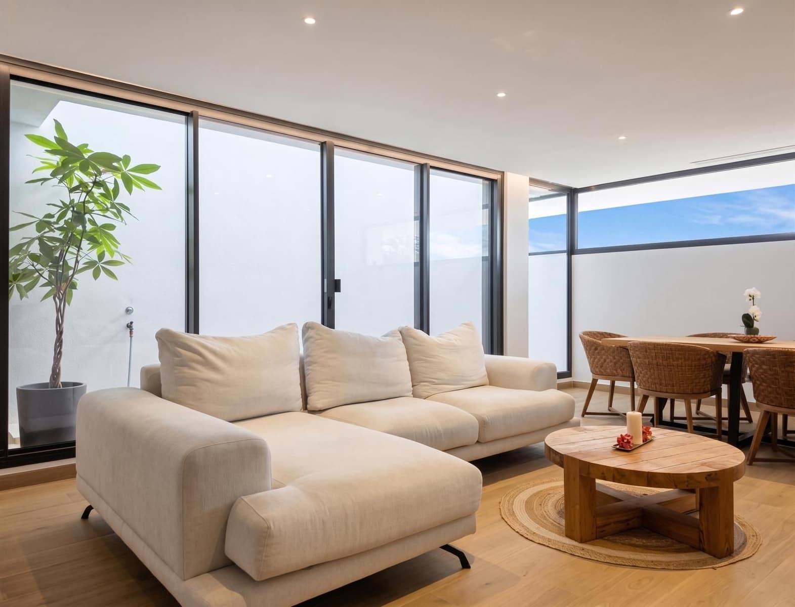 4 soveværelse Villa til salg i El Paraiso - € 1.800.000 (Ref: 10097856)