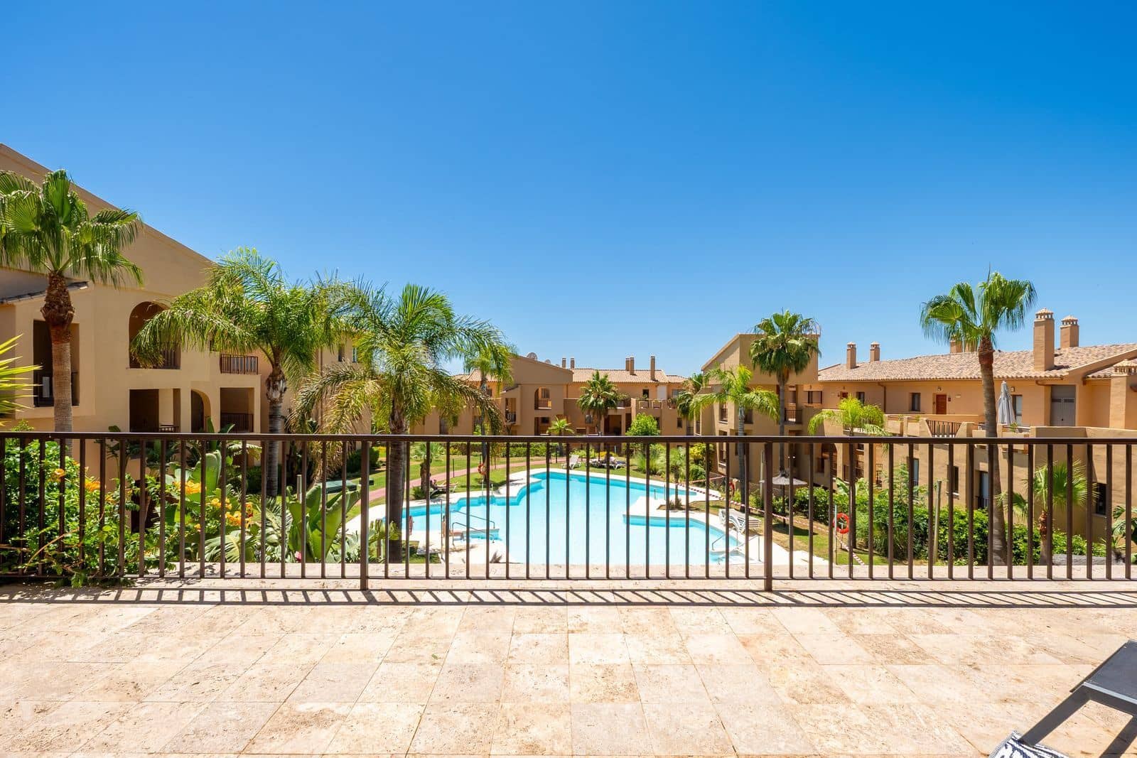 2 sovrum Lägenhet till salu i Benahavis - 650 000 € (Ref: 10097860)