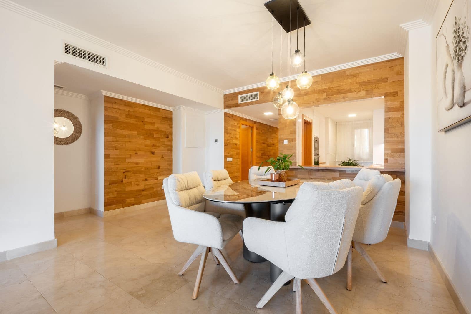 2 sovrum Lägenhet till salu i Benahavis - 650 000 € (Ref: 10097860)