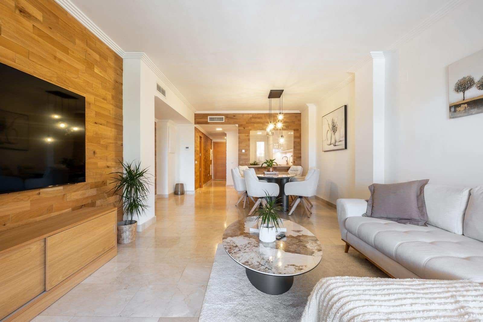 2 sovrum Lägenhet till salu i Benahavis - 650 000 € (Ref: 10097860)