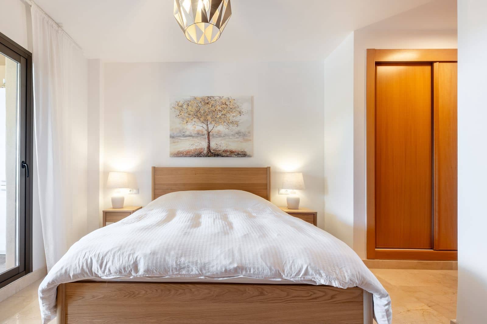 2 sovrum Lägenhet till salu i Benahavis - 650 000 € (Ref: 10097860)