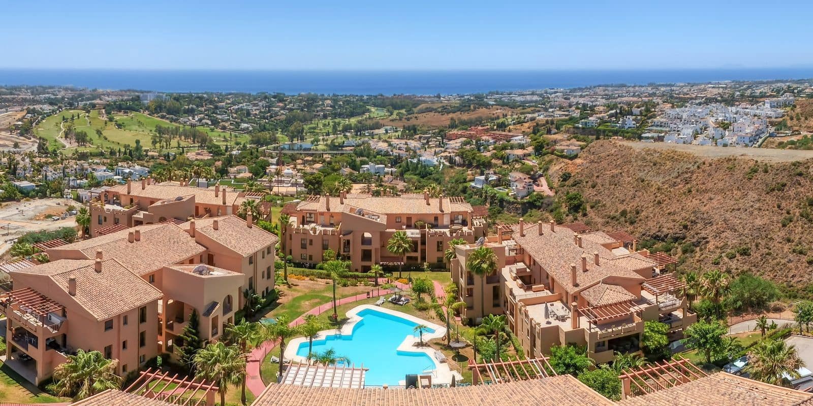 2 sovrum Lägenhet till salu i Benahavis - 650 000 € (Ref: 10097860)